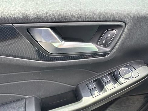 Used 2024 Ford Escape ST-Line w/ Tech Pack #1 FWD image 13