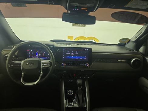 Certified 2025 Chevrolet Colorado ZR2 w/ Technology Package image 13