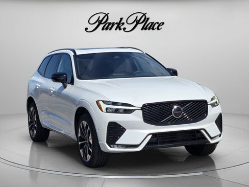 Used 2026 Volvo XC60 B5 Plus w/ Protection Package Premier AWD/4WD image 8