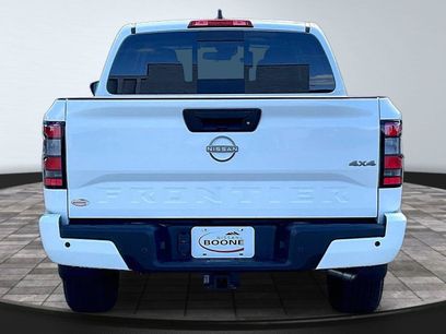 New 2027 Nissan Frontier SV w/ SV Convenience Package