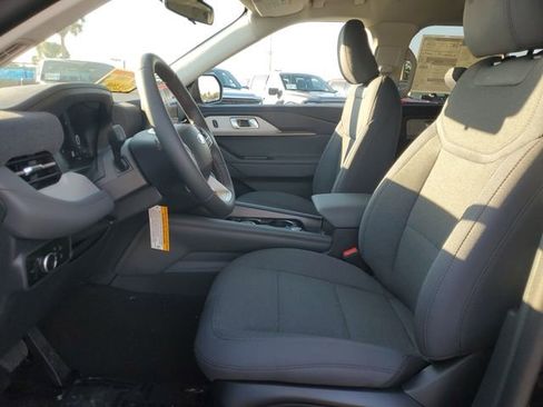 New 2026 Ford Explorer Active image 9