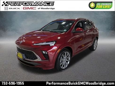 Used 2024 Buick Encore GX Avenir w/ Avenir Technology Package FWD image 1