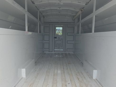 Used 2024 Ford E-450 and Econoline 450 Super Duty w/ Power Windows & Locks Group RWD image 5
