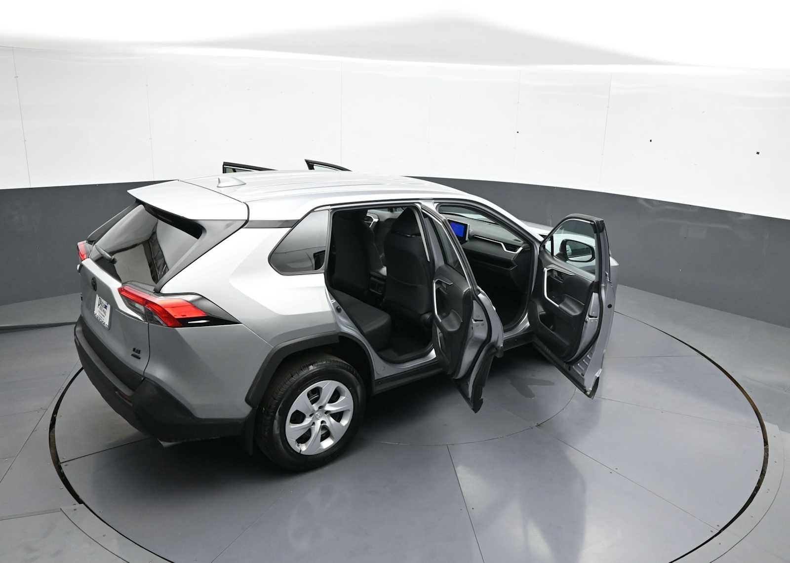 Certified 2023 Toyota RAV4 LE AWD/4WD image 43