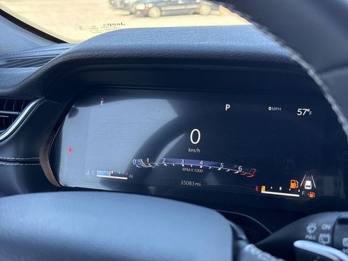 Used 2023 Jeep Grand Cherokee Altitude image 10