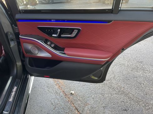 New 2026 Mercedes-Benz S 580 4MATIC Sedan image 37