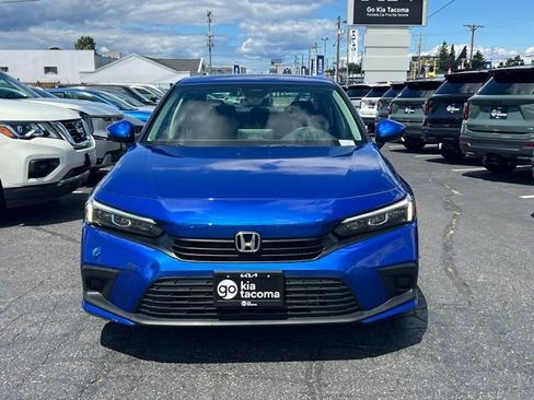 Used 2023 Honda Civic EX image 4
