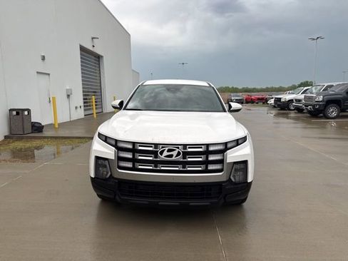 Used 2025 Hyundai Santa Cruz SE image 8