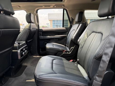 Used 2020 Ford Expedition Platinum AWD/4WD image 16