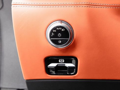 Certified 2022 Mercedes-Benz SL 55 AMG 4MATIC w/ Driver Assistance Package image 11