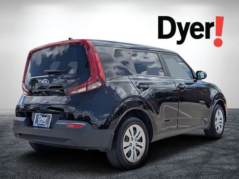 Certified 2020 Kia Soul LX FWD image 3