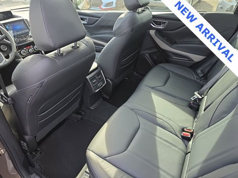 Used 2024 Subaru Forester Limited image 34