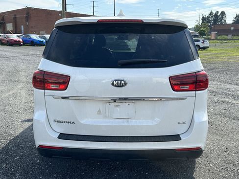 Used 2019 Kia Sedona LX FWD image 7