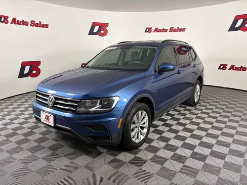 Used 2020 Volkswagen Tiguan S FWD image 2