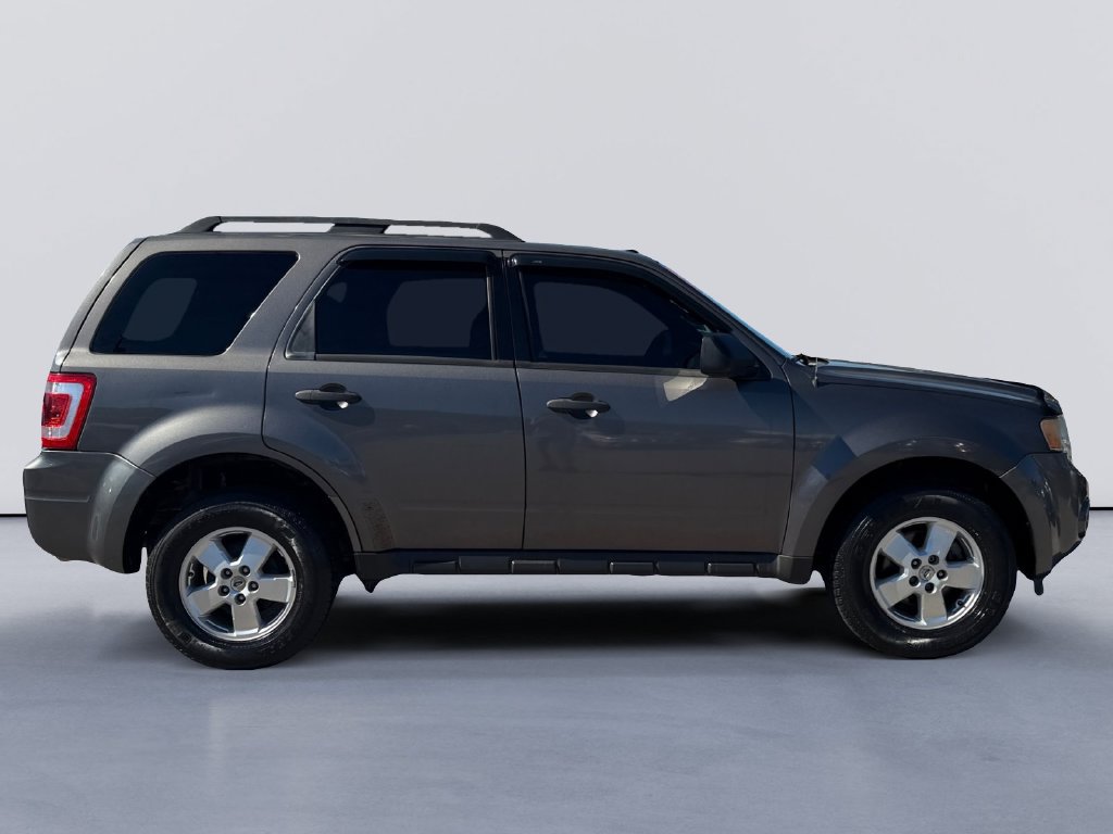 Used 2012 Ford Escape XLT FWD image 2