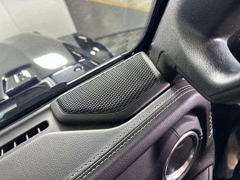 Used 2023 Jeep Wrangler Unlimited Sahara image 25