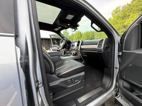 Used 2020 Ford F250 Platinum w/ FX4 Off-Road Package image 14