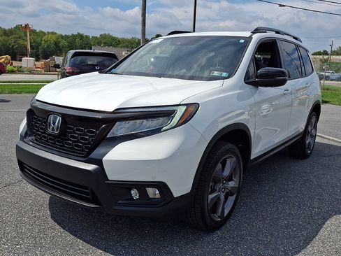 Certified 2021 Honda Passport Touring image 3
