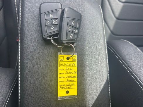 Used 2023 Volkswagen Jetta SEL FWD image 61
