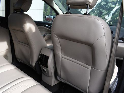 Used 2018 Ford Escape SEL image 26