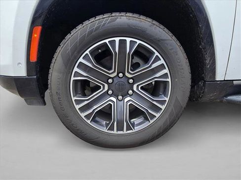 Used 2024 Jeep Wagoneer Series II w/ Flexible Seating Group RWD image 10