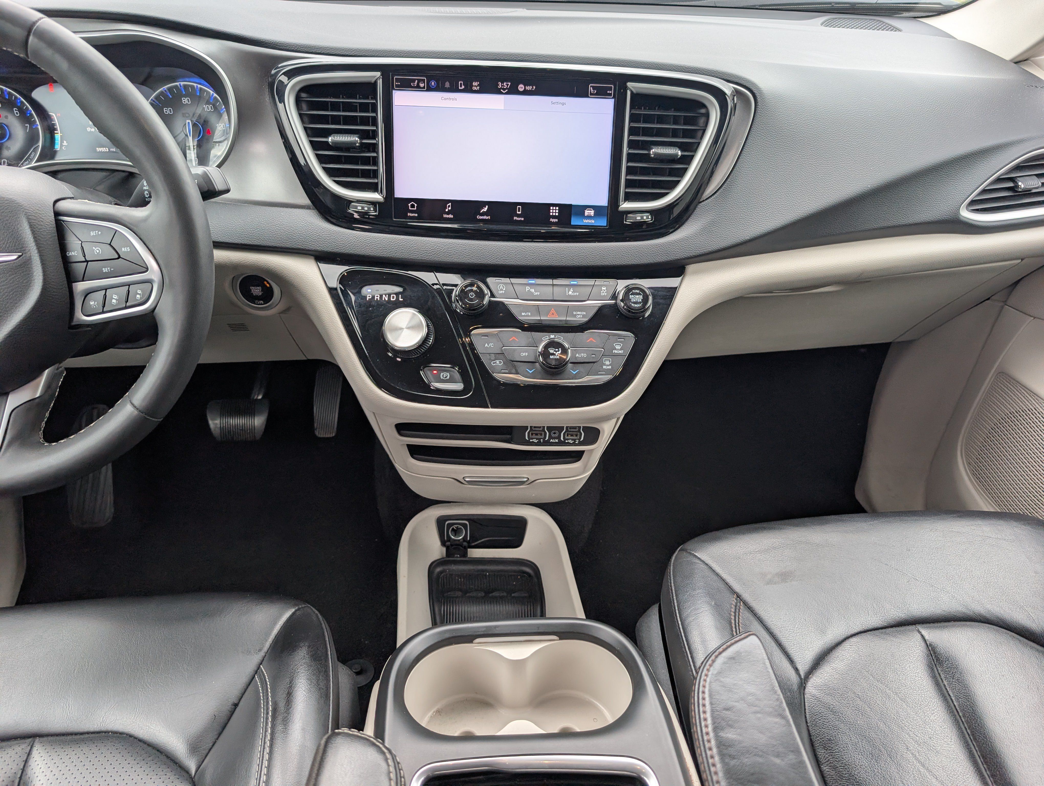 Used 2023 Chrysler Pacifica Touring-L FWD image 18