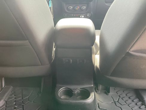 Used 2012 Jeep Wrangler Unlimited Sahara w/ Connectivity Group image 25