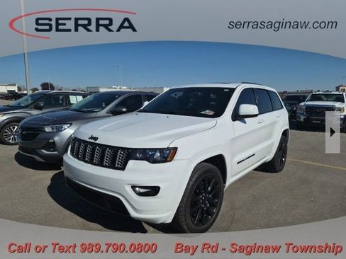 Used 2018 Jeep Grand Cherokee Altitude AWD/4WD image 1