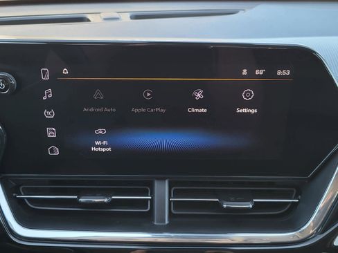 Certified 2024 Chevrolet Trax ACTIV w/ Driver Confidence Package image 22