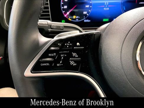 Certified 2025 Mercedes-Benz GLE 450e 4MATIC image 25