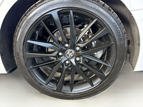 Used 2024 Toyota Camry XSE image 31