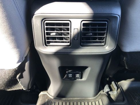 Used 2019 Toyota RAV4 XLE image 27