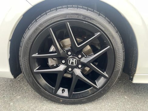 Used 2022 Honda Civic Sport image 9