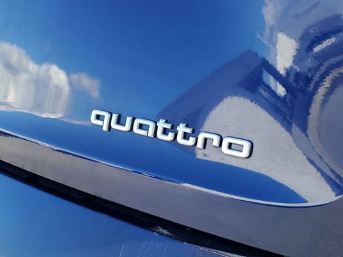 Used 2021 Audi e-tron Prestige w/ Prestige Package image 6