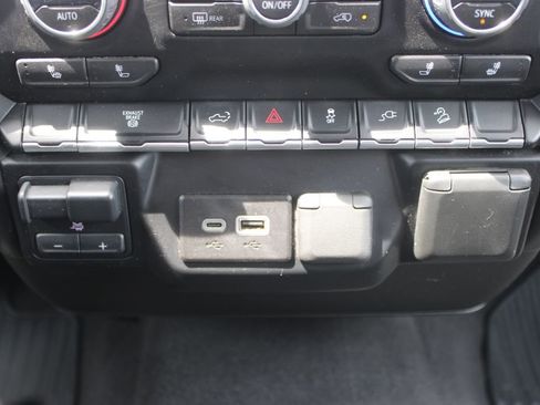 Used 2023 Chevrolet Silverado 2500 LT AWD/4WD image 42