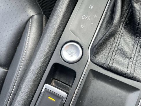 Used 2019 Volkswagen Atlas SE FWD image 25