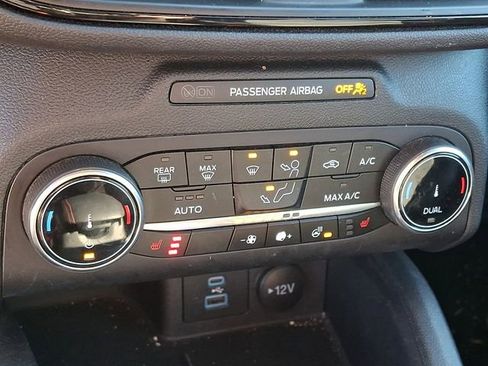 Used 2023 Ford Escape ST-Line image 14