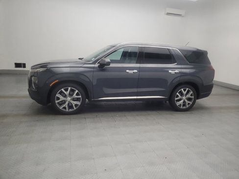 Used 2020 Hyundai Palisade SEL w/ Premium Package FWD image 2