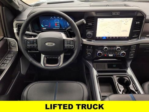 New 2026 Ford F250 Platinum w/ FX4 Off-Road Package image 4