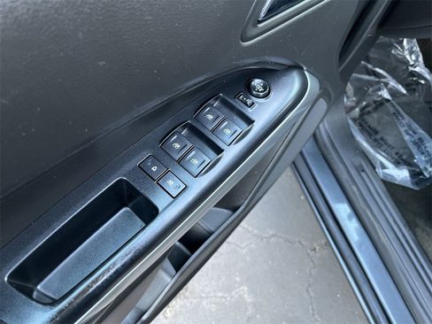 Used 2016 Chevrolet Colorado LT w/ LT Convenience Package image 19