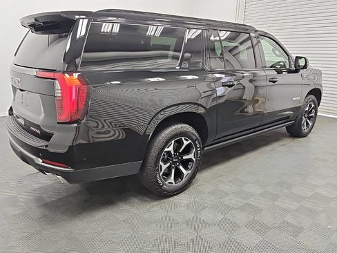 Used 2025 GMC Yukon XL AT4 w/ AT4 Premium Package AWD/4WD image 9