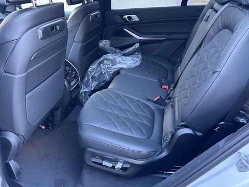 New 2026 BMW X7 xDrive40i image 8