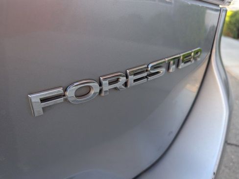 Used 2019 Subaru Forester Premium AWD/4WD image 26