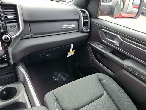 New 2026 RAM 1500 4x4 Crew Cab image 12