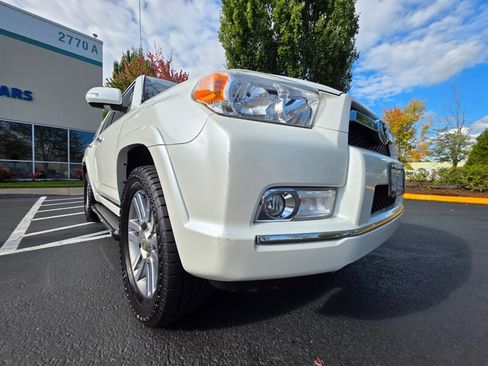 Used 2012 Toyota 4Runner Limited image 9