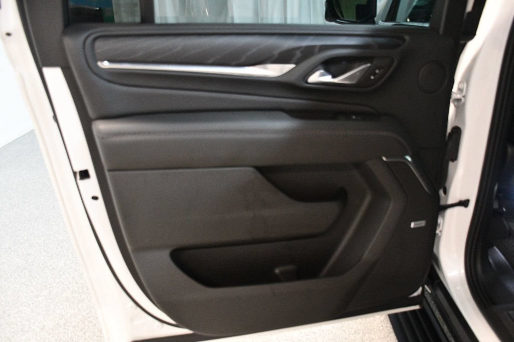 Used 2024 GMC Yukon XL Denali AWD/4WD image 25