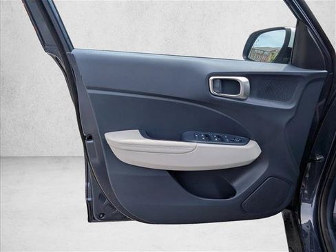 New 2026 Hyundai Venue SEL FWD image 21