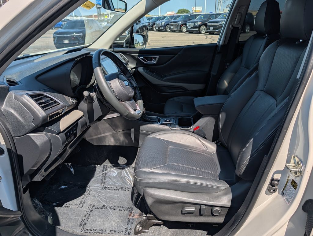 Used 2022 Subaru Forester Limited AWD/4WD image 14
