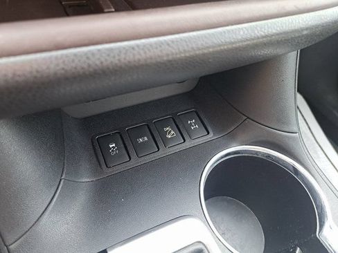 Used 2017 Toyota Highlander XLE w/ Protection Package #3 AWD/4WD image 19