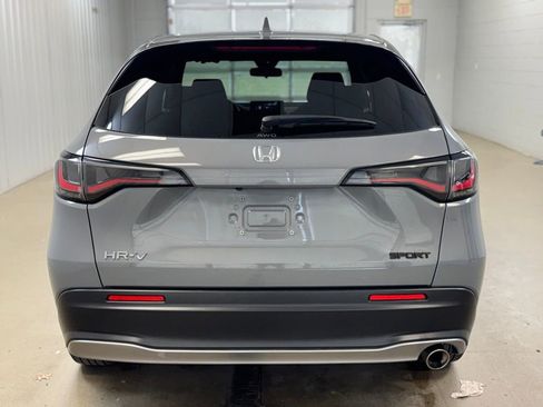Used 2024 Honda HR-V Sport image 7